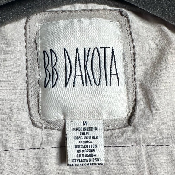 Metallica Leather Jacket Upcycle hand colored and decorated well loved - Picture 13 of 17